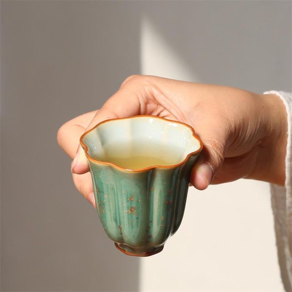 

cups & saucers ceramic green glaze kiln change petal shape small teacup chinese tea set household pottery pigmented water mug drinkw