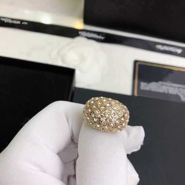 

brand fashion pearl jewelry for women oval ball rings full crystal vintage party rings yellow brass jewelry big pearl ring, Golden;silver