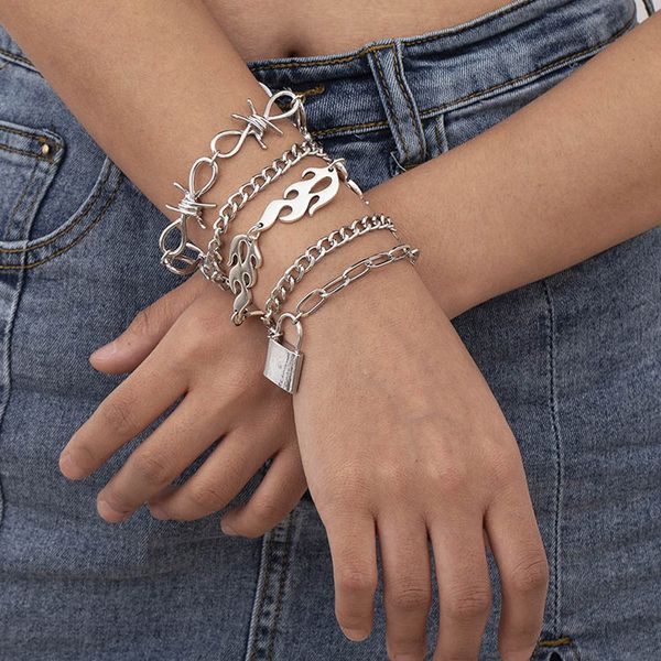 

luxurious golden and silver metal link hand bracelets multi design chains with lock heat or other body jewelry girl women bracelet wholesale, Black