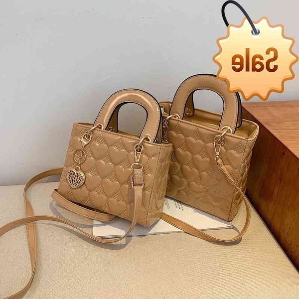 

diana bag female 2021 new fashion trend single shoulder diagonal cross portable embroidered wire small square versatile foreign style