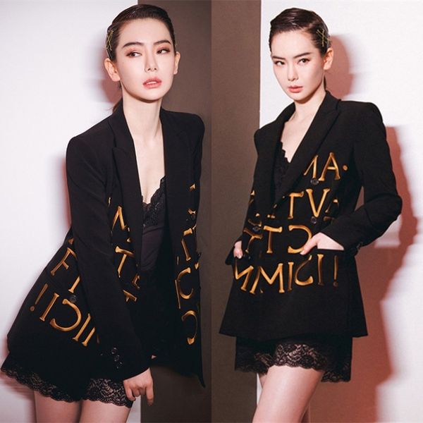 

exquisite high-end suit women's clothing 2021 winter products celebrity embroidered gold temperament black coat, White;black