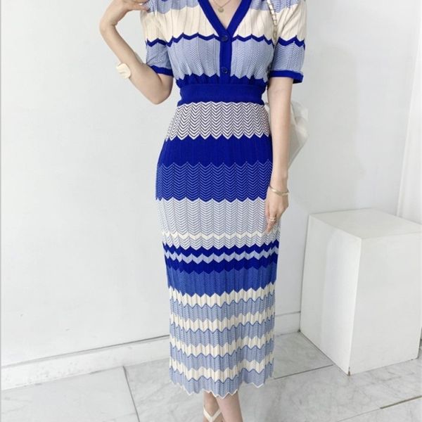 

korean autumn 2 piece set women chic temperament short-sleeved knitted sweater + high waist bodycon pencil midi skirt suit 210519, White