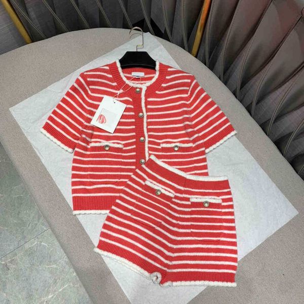 

women's sweaters sweaters high-end knit suits women white red stripes patchwork singe breasted o-neck cardigan sweater with shorts 2 pi, White;black