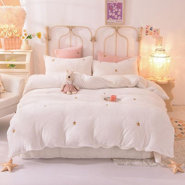 Conjuntos de cama Estrelas dos desenhos animados Moon Winter Fleece Soft Grosso Set Duvet Cobertura Cama de roupa de cama Fronha equipada Presente da criança de Hometextil