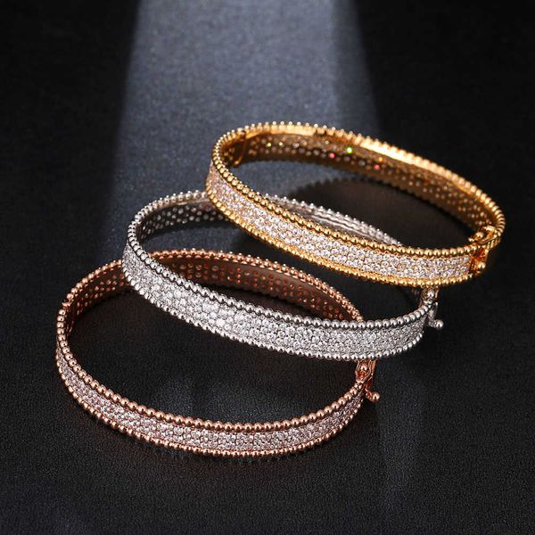 

honghong women's high-grade temperament bracelet 3a zircon star luxury fashion jewelry q0720, Black