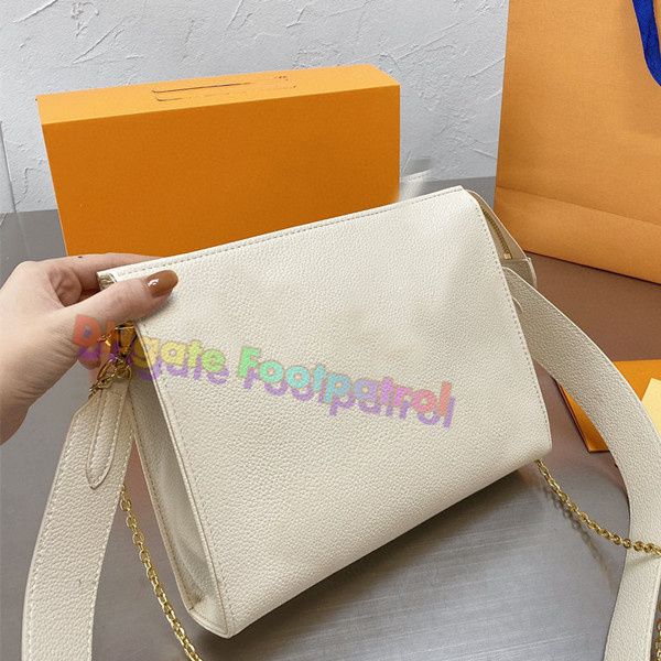 

women must-have wash bags clutch purses totes cosmetic bag ladies big travel leather make up handbag classic purse flap wallet handbags