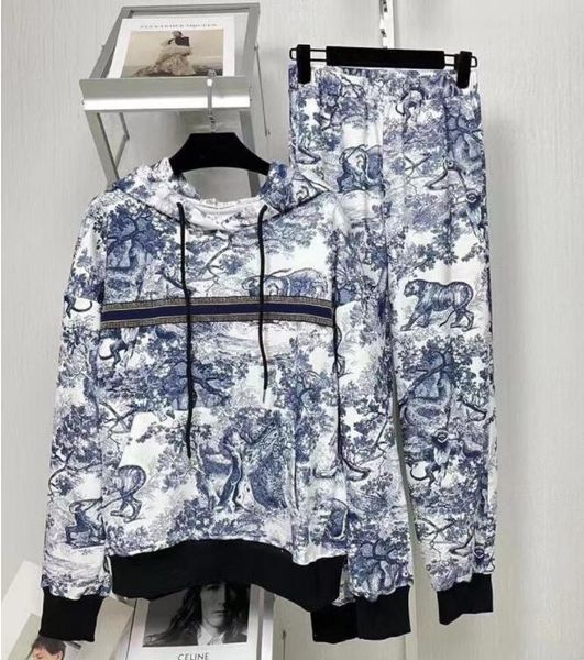 

luxury designer brand women's sportswear two piece sets girl fashion classic antique ink printing long-sleeved sweater casual pant suit, White