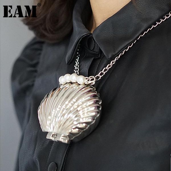 

shoulder bags [eam] women sliver original design metallic mini pearls shell personality all-match crossbody bag fashion tide 2021 18a3386