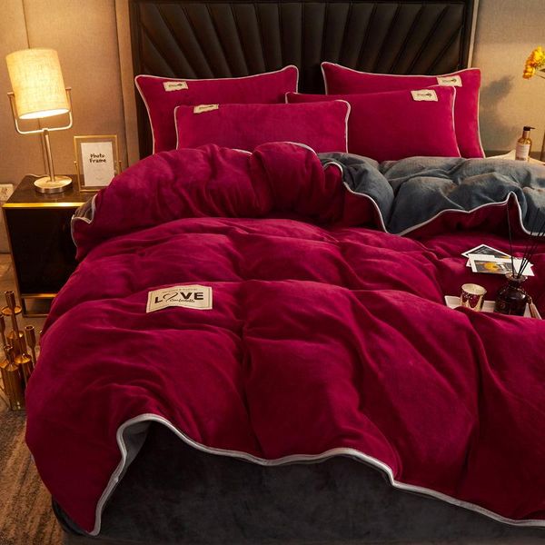 

bedding sets light luxury patch embroidered milk velvet crystal french four-piece thick quilt cover warm bed sheet