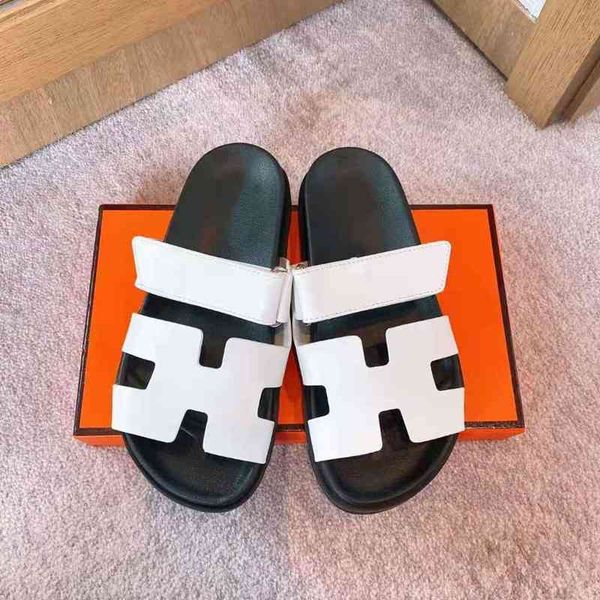 

2021 new summer wear h women sandals hollow flat thick soled beach daddy shoes, Black