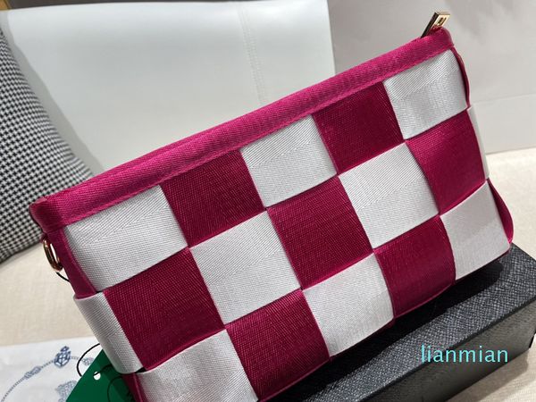 

2021 autumn and winter new fashion women shoulder bags classic chessboard knitting handbags solid nylon famous luxury designers