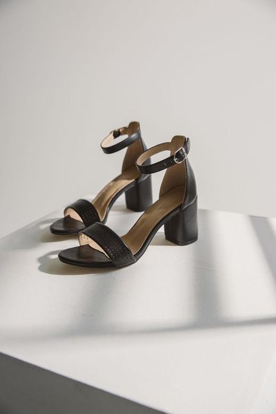 

summer style rough high heels buckle lady shoes simple temperament commuter fashion sandals fairy, Black