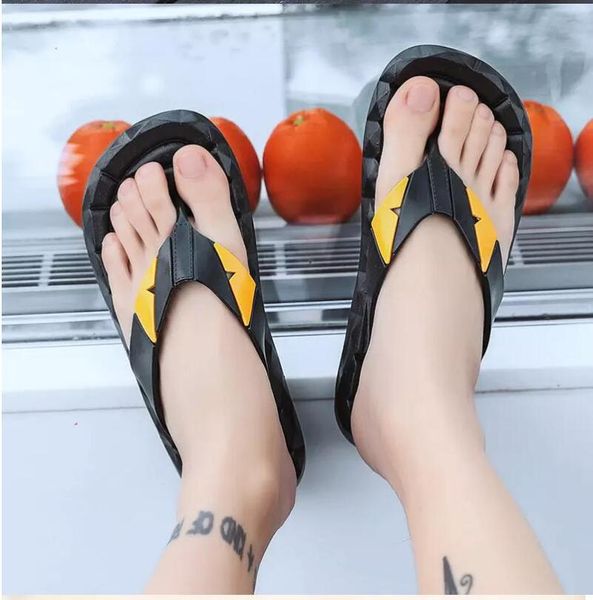 

slippers men beach flip flops 2021 summer casual shoes man slip-on male sandals mens bathroom flop slides zapatos rt, Black