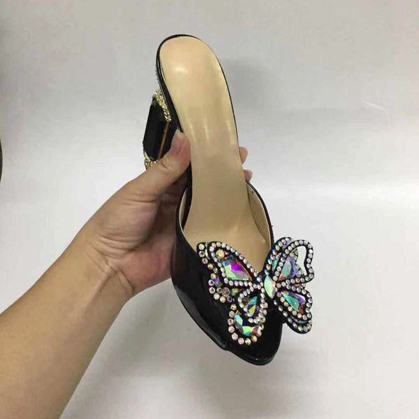 Echte Patent Frauen Damen Leder Strasshochschuhen Sandalen Sommer Flip Flops Slipper auf Hochzeitskleid Schuhe Diamant -Stimmzettel D Bogen Biege Schwarz Iamd