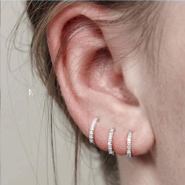 Hoop Huggie 1 paio orecchini minimalisti oro argento colore semplice minuscolo zircone cubico cartilagine piercing all'orecchio ciondola regalo gioielli donna
