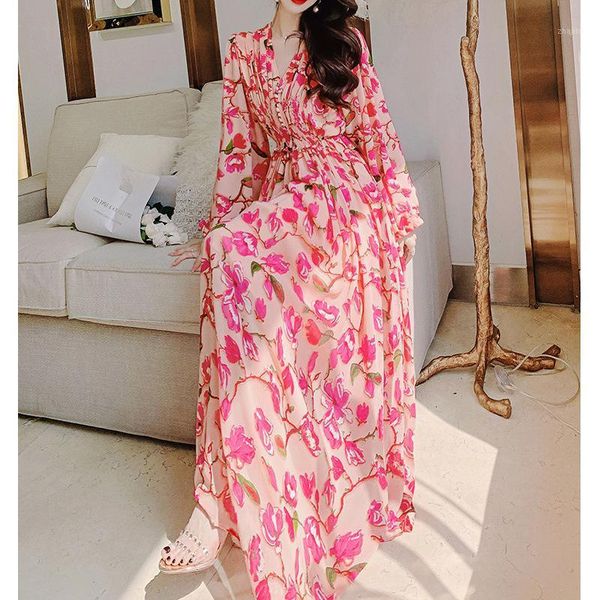 

chiffon big swing floral temperament beach skirt spring 2021 women's gentle french dress v-neck waist two piece, White