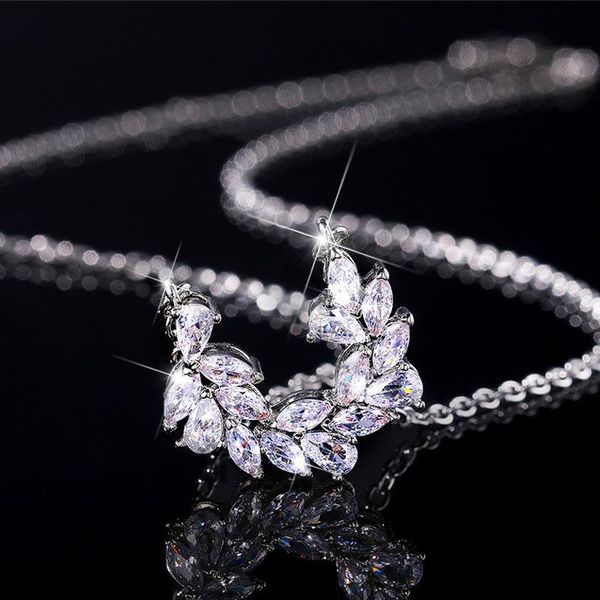 Anhänger Halsketten Luxus Mode Elegante Olive Blatt Kristall Halskette Für Frauen Silber Farbe frauen Schmuck Zubehör Geschenke