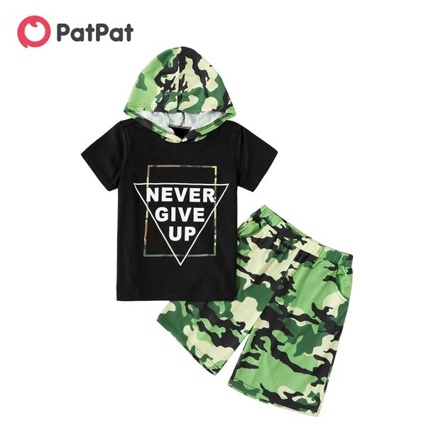 

arrival summer kids boy letter print tee and camouflage shorts set 210528, White
