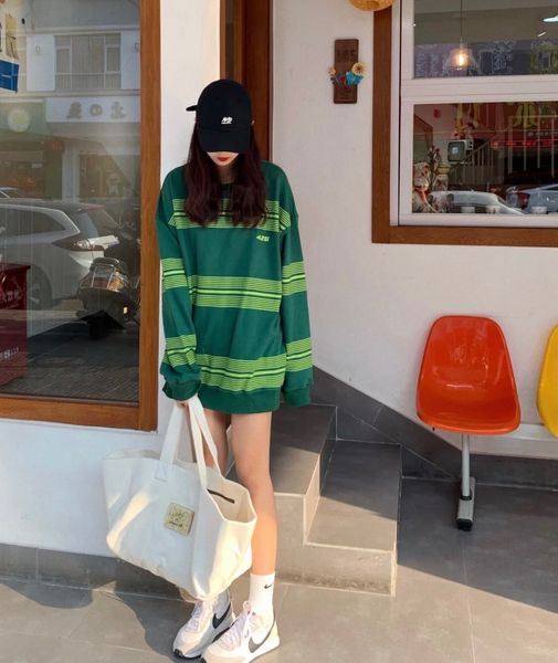 

(f426) guochao couple stripe printed round neck sweater street loose long sleeve (pure cotton), Black