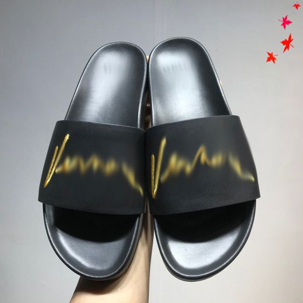 

luxurys men slippers designer rubber slides sandal mens designers flat fashion shoes beach flip flops flower with box size 39-45 -g358, Black