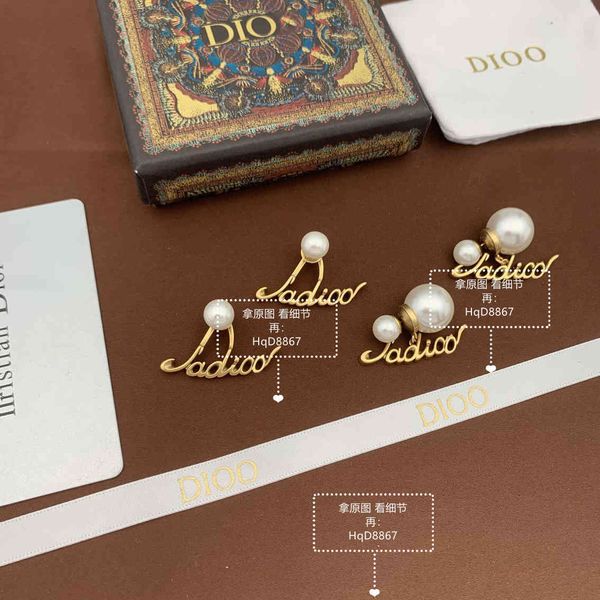 

2021 new designer family letter earrings design for women, Golden