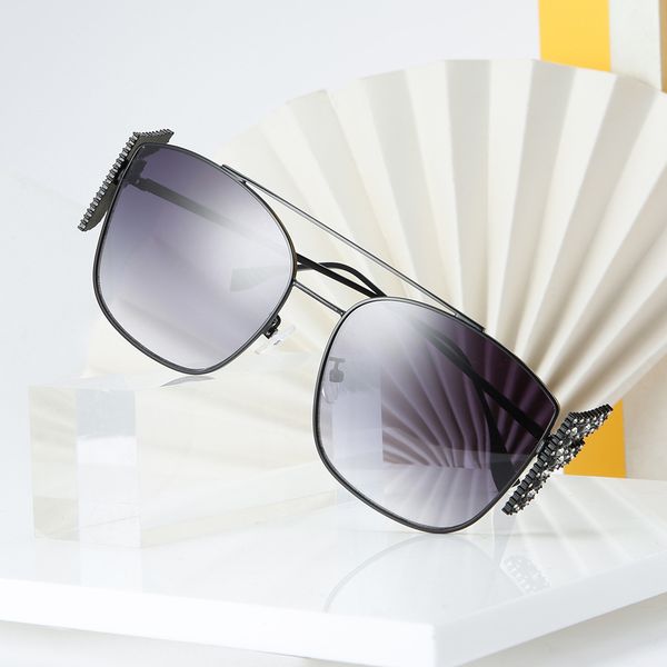 

7057 sunglasses usa double beam color glasses wings legs street fashion sunglasses, White;black