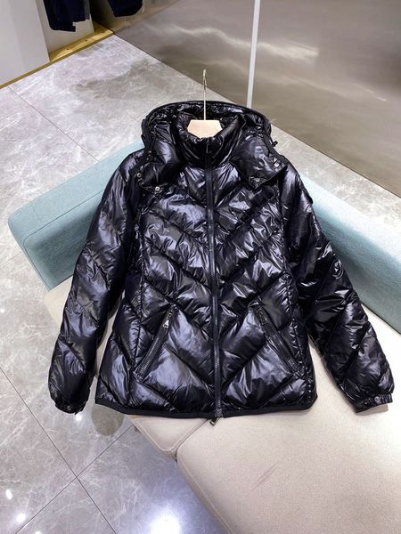 

slim-fit v pattern down jacket, xqnm724 3054, Black