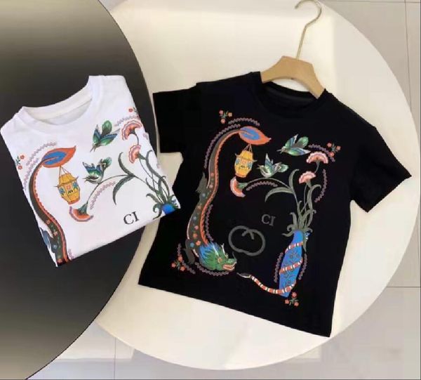 Bebek Tasarımcı Giysileri T-Shirt Kız Erkek Kısa Kollu Üst Büyük Çocuklar Çok Yönlü Mektup ejderha yılan kuş çiçek deseni Yaz Çocuklar Basit Stil