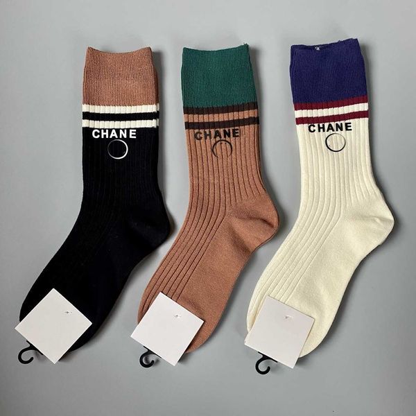 

men's fashion brand small x hand stamping high-quality letters fashion socks middle tube men and women street british style personality, Black