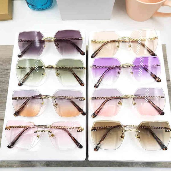 

womens fashion polarized custom trendy big frame sunglass, White;black