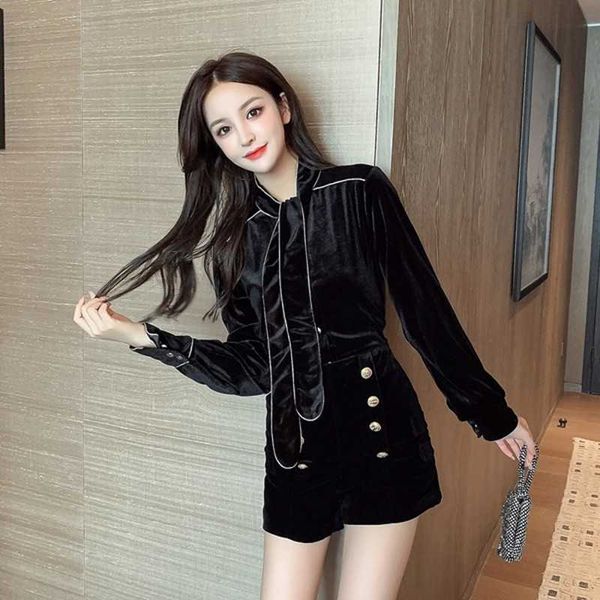 

autumn winter fashion bow neck long sleeve shirt + high waist shorts two piece sets 210531, White