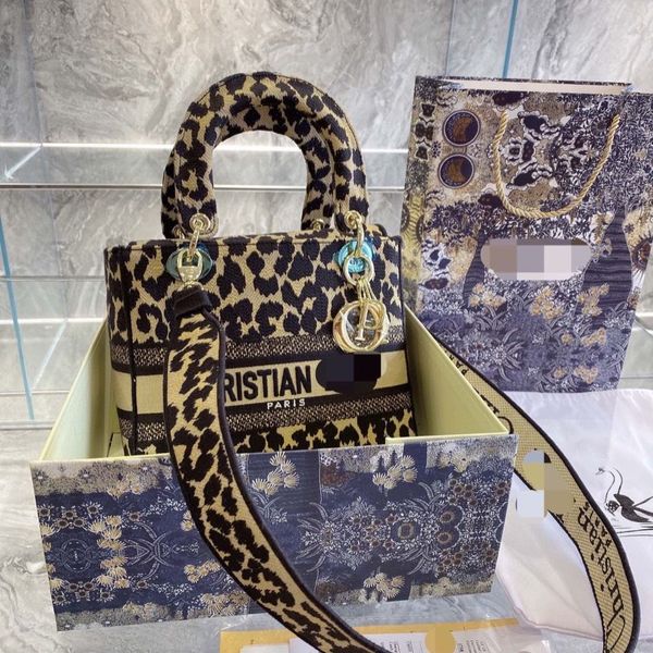 

luxury handbags and storage luxurys designer 2021 new leopard pattern embroidered letter jacquard princess small square