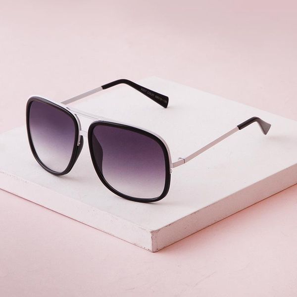 

fashionable ladies double bridge oversized sunglasses outdoor travel sun shading decorative vintage, White;black