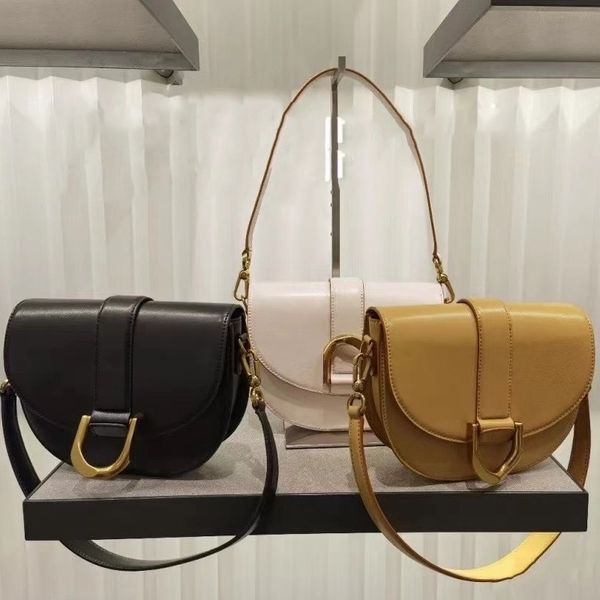 

women luxurys designers bags 2021 this year's popular spring fashion foreign style saddle portabl designer handbag handbags totes cross