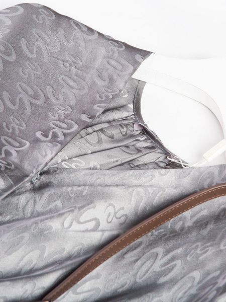 

dress jacquard women's 2021 autumn wear short sleeves v collar temperament mulberry silk skirt, Black;gray