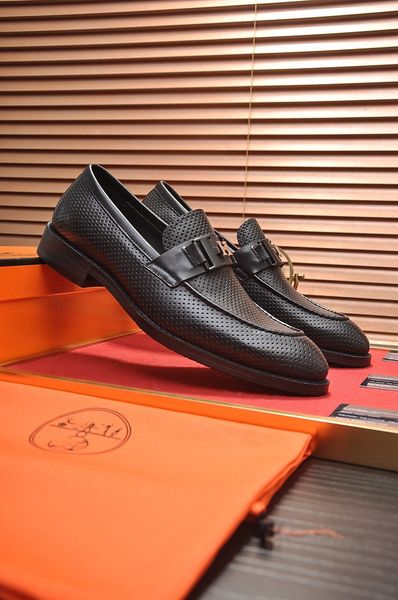 

man formal shoes summer breathable fashoin men's leather designer dress shoes office business shoe for men father flats light luxury, Black