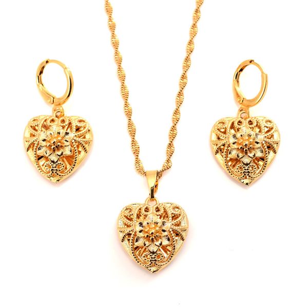 Coração pequeno folhas flores pingente colar cadeia 18 k fino fino tailandês baht g / f ouro amor romântico jóias moda bom presente