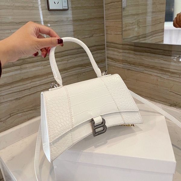 

2021 new hourglass portable oblique bag fashion leisure women's crocodile bag ysj
