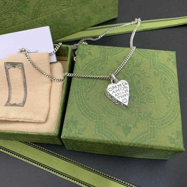 

women's retro necklace and pendant set, luxury brand, original, with marriage certificate, suitable for couples, 2022, Silver