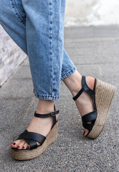

sandals aÃ§ela black skin wedges1
