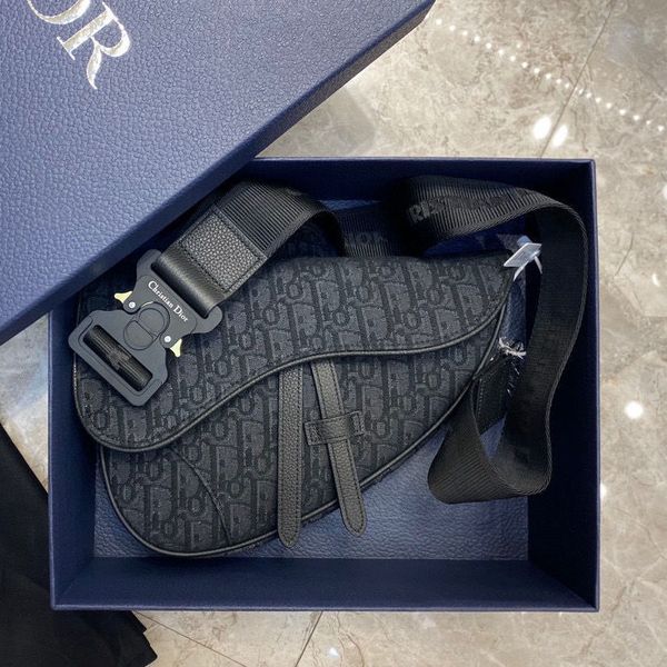 

bag desigber men's chest christian saddle embroidery trend cross 2021 new leisure messenger yyds