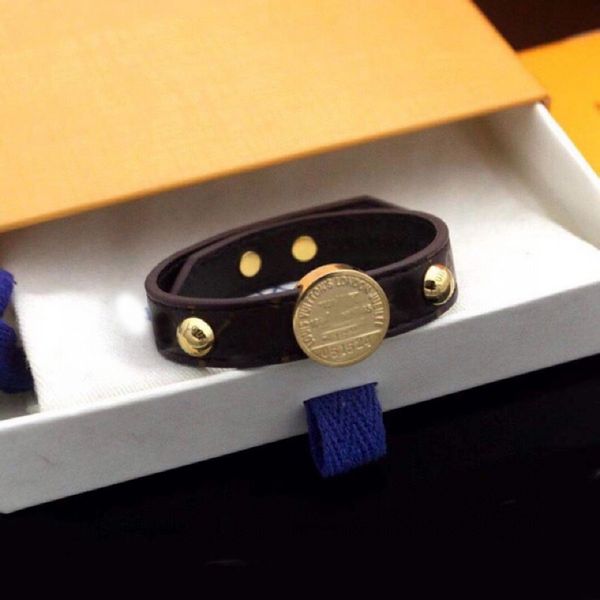 

chain luxury jewelry women leather designer braceltes with gold heart brand logo on it high-end elegant four leaf flowers pattern couple bra, Black