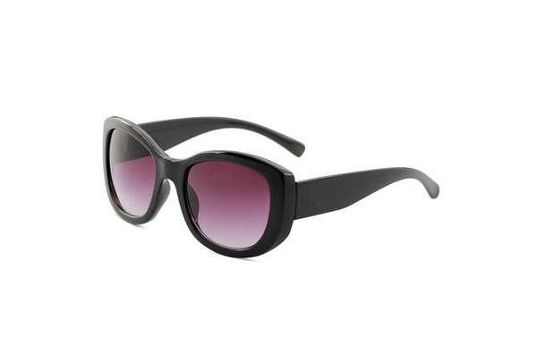 266 occhiali da sole da uomo dal design classico Moda Montatura ovale Rivestimento UV400 Lente Fibra di carbonio Gambe Stile estivo Occhiali con