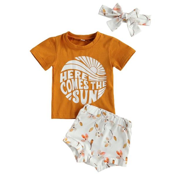 

emmababy 2021 summer 0-24m baby girl 3pcs set here comes the sun khaki short sleeve letter print t-shirt+floral shorts+headband clothing set, White