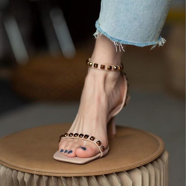 

sandals women's high heel female luxury rivet wild roman shoes french retro women one word with heels, Black