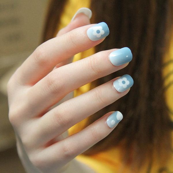 

false nails 24pcs fake with glue small flower print gradient blue type short paragraph fashion manicure artificial designs, Red;gold