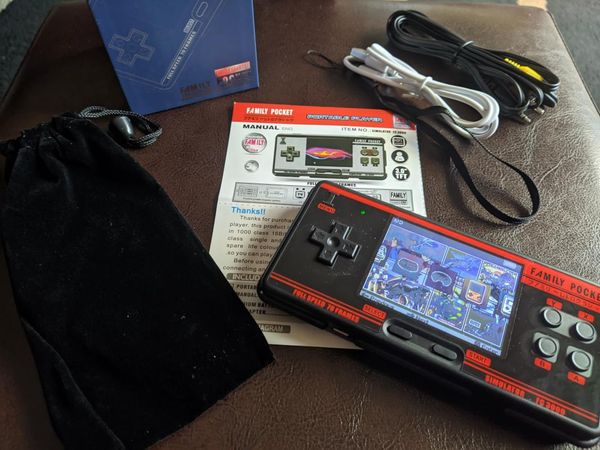

portable game players 2021 fc3000 pocket retro handheld family av tv output built-in 1224 video console