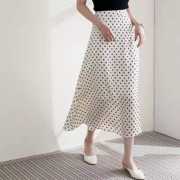 

skirts 2021 satin half-skirt women's spring/summer leisure chiffon light ripe high-waisted wave point hip fish tail skirt, Black