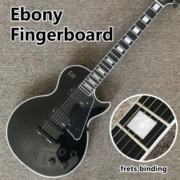 Schwarze E-Gitarre, Griffbrett aus Ebenholz, schwarze Hardware, Bünde-Bindung, E-Gitarre mit massivem Mahagoni-Korpus