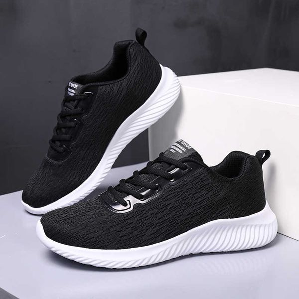 

men's sho 2021 summer thick soled men's breathable soft running flying woven casual sneakers